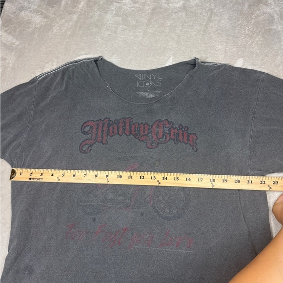 Vinyl Icons Motley Crue Too Fast For Love Motorcycle Heavily Distressed Shirt L - Picture 11 of 14